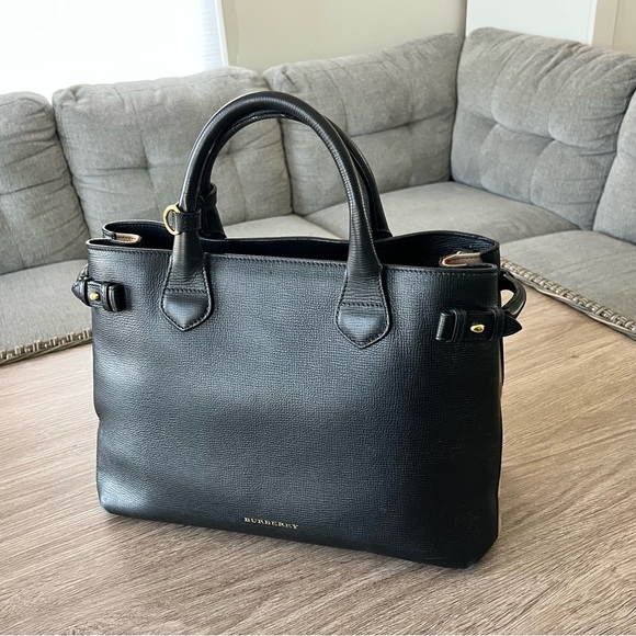 Burberry Banner Medium Tote - Picture 12 of 17